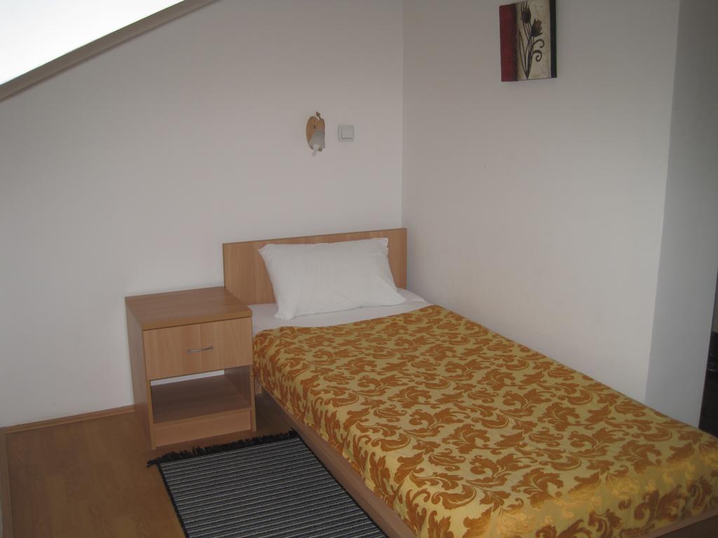 Motel Livija Petrovec Exterior photo